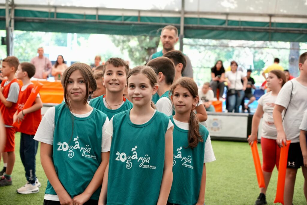 030BFE60-ACEC-4822-9775-8ED4DCC7BFD7_1_201_a