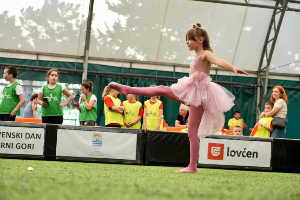 D808A5A5-89AE-47A1-8D76-DEBCB52E6919_1_201_a