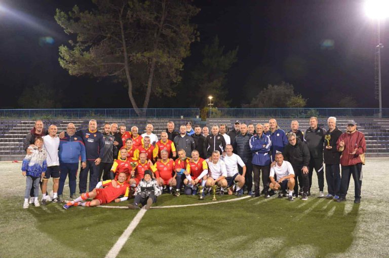 53feec71-ee3b-4ee2-bcdc-01cfbaa23945