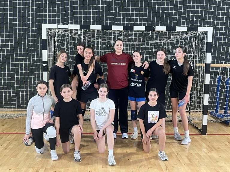 77892323-9ab9-42a6-b133-04f72560b2b7